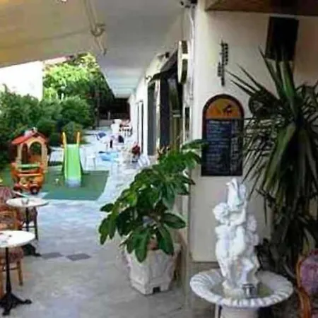 Harry's Bar & 2 Lägenhet